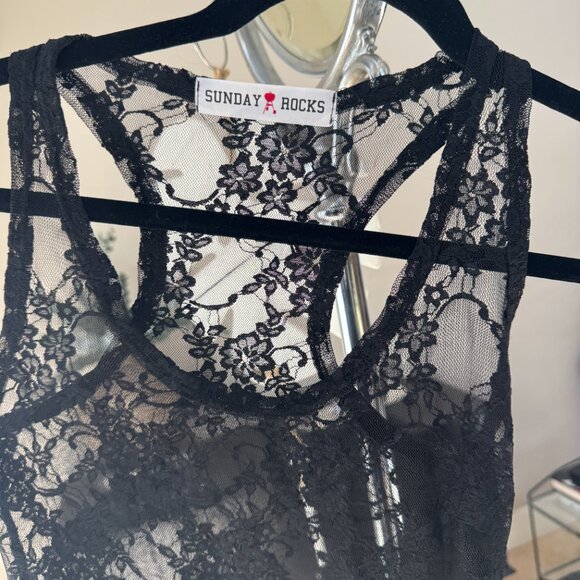 Sleeveless Black Lace Top - Picture 3 of 6